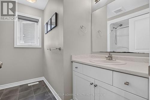 7 Chatfield Street, Ingersoll, ON - Indoor Photo Showing Bathroom