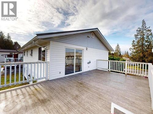 4922 Saskatchewan Ave, Powell River, BC - Outdoor With Deck Patio Veranda With Exterior