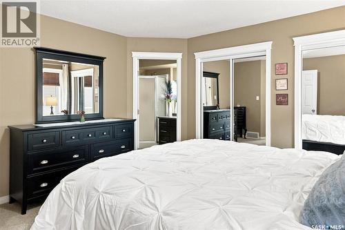 211 Crenshaw Way, Warman, SK - Indoor Photo Showing Bedroom