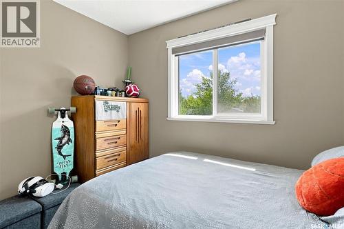 211 Crenshaw Way, Warman, SK - Indoor Photo Showing Bedroom