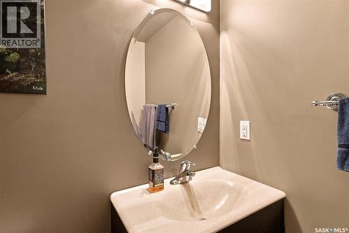 211 Crenshaw Way, Warman, SK - Indoor Photo Showing Bathroom