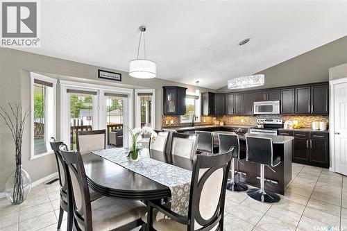 211 Crenshaw Way, Warman, SK - Indoor Photo Showing Dining Room