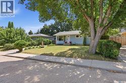 2004 Adelaide STREET E  Saskatoon, SK S7J 3K3