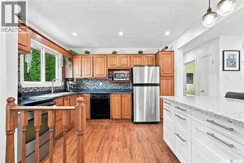 39 Brown Crescent, Saskatoon, SK - Indoor Photo Showing Kitchen