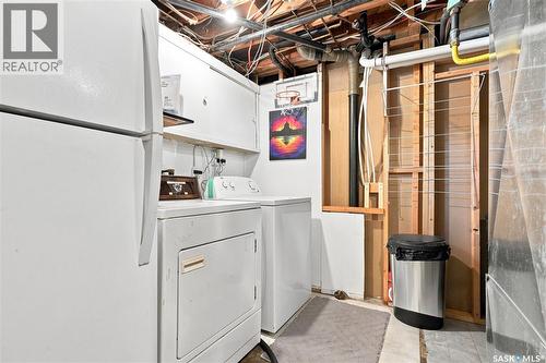 39 Brown Crescent, Saskatoon, SK - Indoor Photo Showing Laundry Room