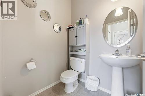 150 Lynd Crescent, Saskatoon, SK - Indoor Photo Showing Bathroom