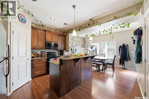 150 Lynd Crescent, Saskatoon, SK - Indoor Photo Showing Kitchen