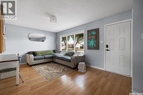 64 Coldwell Road, Regina, SK - Indoor Photo Showing Living Room