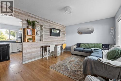 64 Coldwell Road, Regina, SK - Indoor Photo Showing Living Room