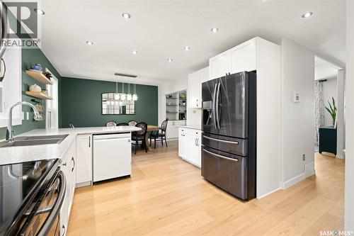 48 French Crescent, Regina, SK - Indoor Photo Showing Kitchen