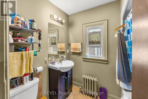UPPER - 28 DIVISION STREET , St. Catharines (E. Chester), Ontario L2R 3G2 5