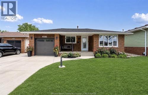 9335 Esplanade, Windsor, ON - Outdoor With Facade
