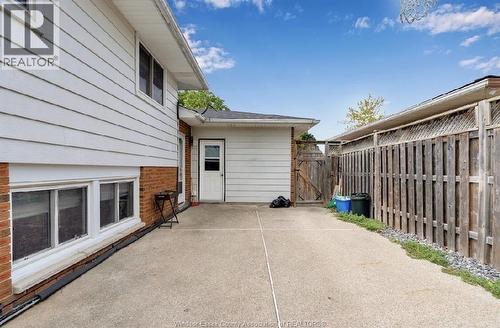 9335 Esplanade, Windsor, ON - Outdoor With Exterior