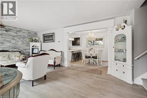 285 Stonybrook Drive, Kitchener, ON - Indoor