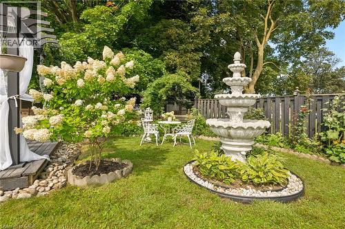 285 Stonybrook Drive, Kitchener, ON - Outdoor