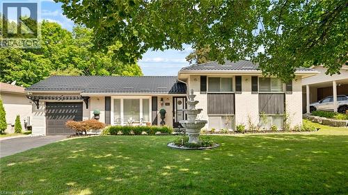 285 Stonybrook Drive, Kitchener, ON - Outdoor With Facade