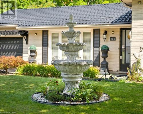 285 Stonybrook Drive, Kitchener, ON - Outdoor