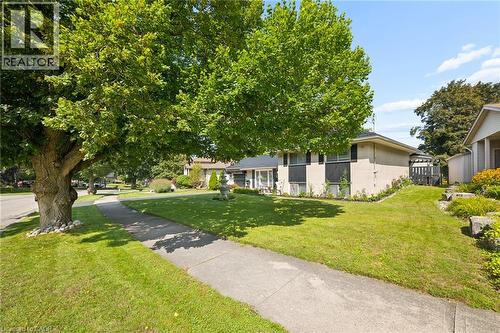285 Stonybrook Drive, Kitchener, ON - Outdoor