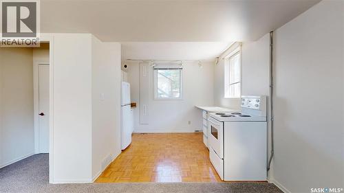 3600 Regina Avenue, Regina, SK - Indoor Photo Showing Kitchen