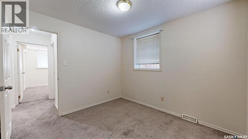 3600 Regina Avenue, Regina, SK - Indoor Photo Showing Other Room