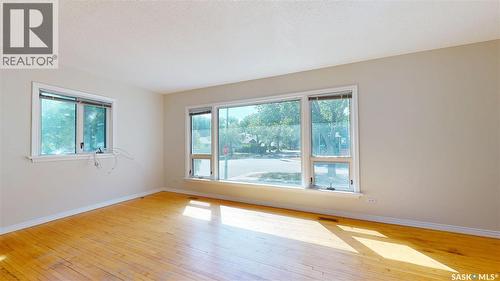 3600 Regina Avenue, Regina, SK - Indoor Photo Showing Other Room