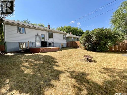 3600 Regina Avenue, Regina, SK - Outdoor