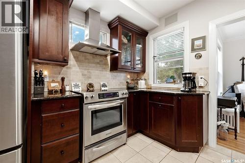 2700 19Th Avenue, Regina, SK - Indoor Photo Showing Kitchen With Stainless Steel Kitchen