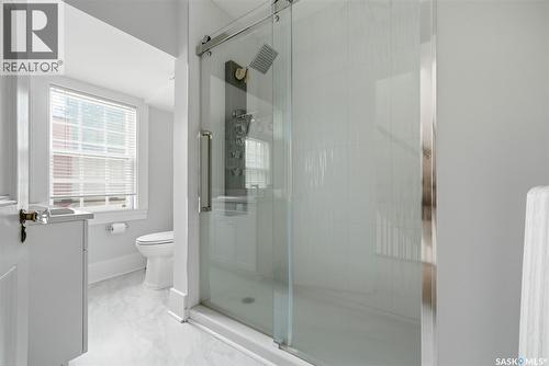 2700 19Th Avenue, Regina, SK - Indoor Photo Showing Bathroom