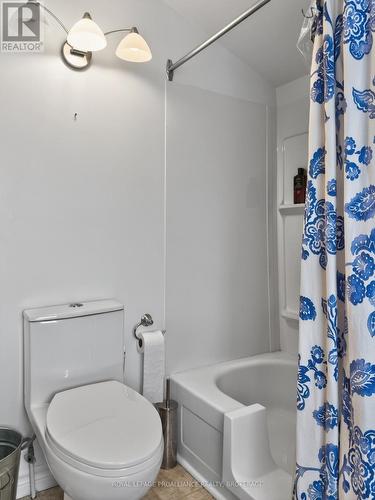 4670 Clearwater Road, Frontenac (Frontenac South), ON - Indoor Photo Showing Bathroom