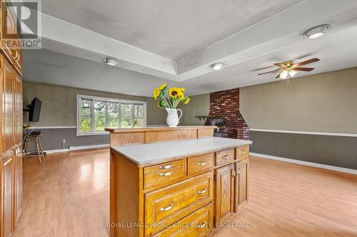 3298 Perth Road, South Frontenac, ON - Indoor Photo Showing Other Room