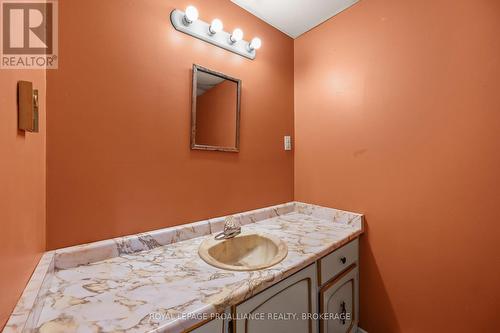 3298 Perth Road, South Frontenac, ON - Indoor