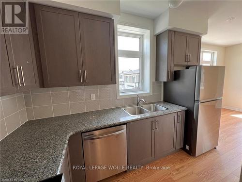 312 - 10 HALLIFORD PLACE , Brampton, Ontario L6P 4R1 4