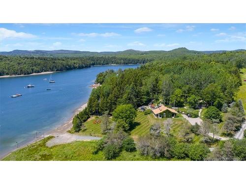 242 Fiander Rd, Saint Andrews, NB 
