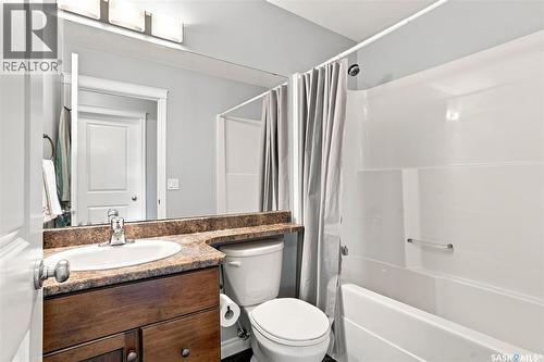 318 Lucyk Crescent, Saskatoon, SK - Indoor Photo Showing Bathroom