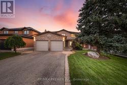 273 BELVIEW AVENUE  Vaughan, ON L4L 7W4