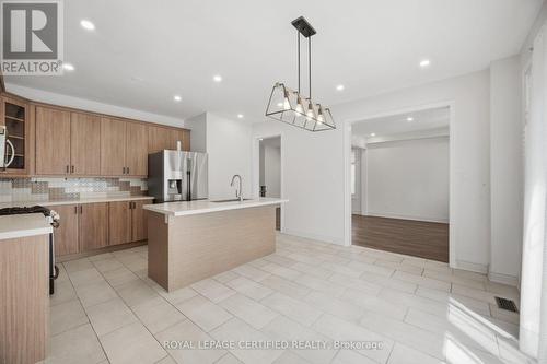 426 Black Drive, Milton, ON - Indoor Photo Showing Kitchen