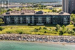 #106 - 35 SOUTHSHORE CRESCENT Hamilton, ON L8E 0J2