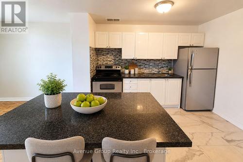 403 - 3801 LAWRENCE AVENUE E , Toronto, Ontario M1G 1R3 5
