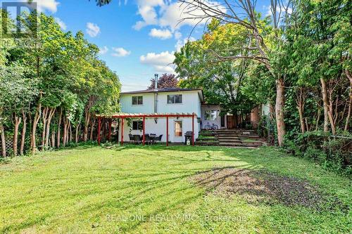 10 Devins Drive, Aurora, ON - Outdoor