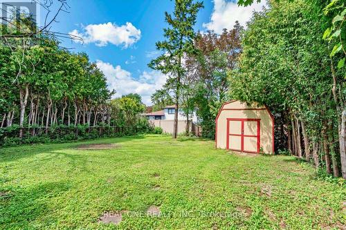 10 Devins Drive, Aurora, ON - Outdoor