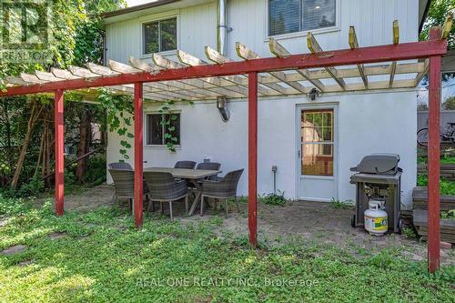 10 Devins Drive, Aurora, ON - Outdoor