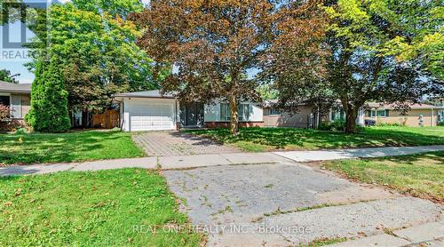 10 Devins Drive, Aurora, ON - Outdoor