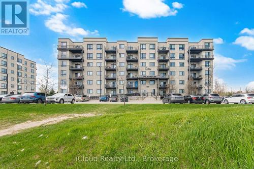 208 - 295 Cundles Road E, Barrie, ON 