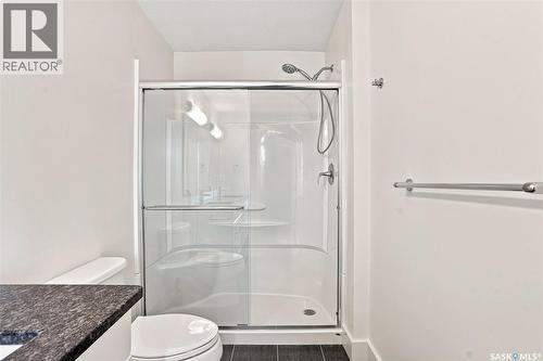 724 701 Meadows Boulevard, Saskatoon, SK - Indoor Photo Showing Bathroom