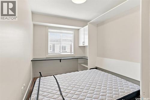 724 701 Meadows Boulevard, Saskatoon, SK - Indoor Photo Showing Bedroom