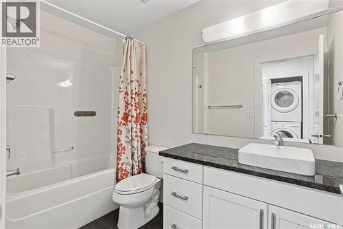 724 701 Meadows Boulevard, Saskatoon, SK - Indoor Photo Showing Bathroom
