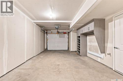 724 701 Meadows Boulevard, Saskatoon, SK - Indoor Photo Showing Garage