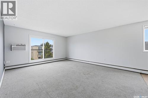 26 2 Summers Place, Saskatoon, SK - Indoor Photo Showing Other Room