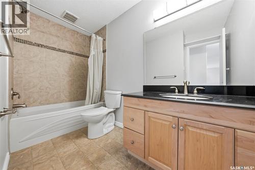 26 2 Summers Place, Saskatoon, SK - Indoor Photo Showing Bathroom