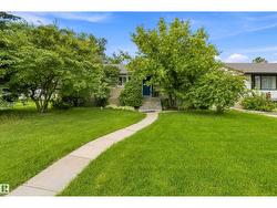 11840 ST ALBERT TR NW  Edmonton, AB T5L 4G4